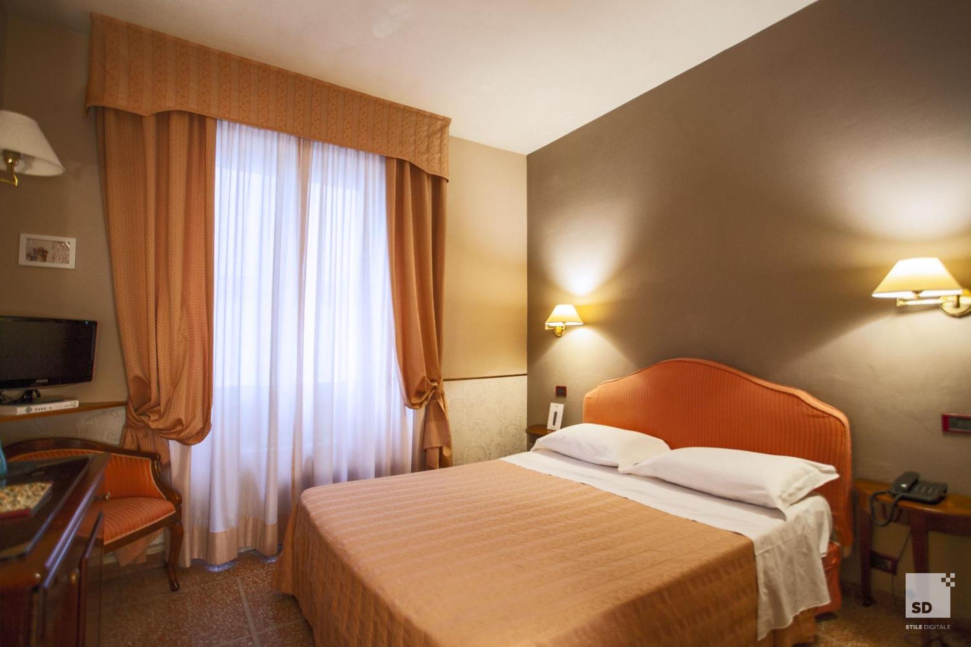 Hotel La Pace Pisa Exterior photo